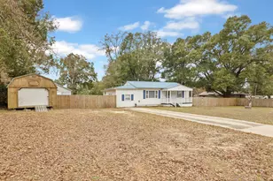 175 Panama Dr, Crestview, FL 32536 - Photo 1