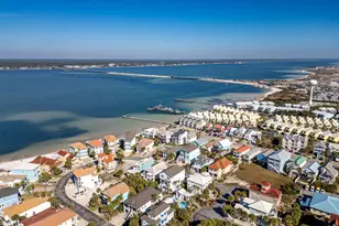 1421 Sonata Ct, Navarre, FL 32566 - Photo 11