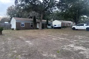 51 6th St, Shalimar, FL 32579 - Photo 1