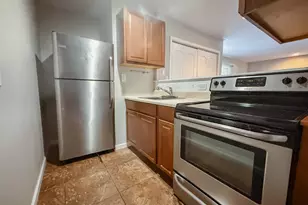 403 NW Marshall Ct NW, Fort Walton Beach, FL 32548 - Photo 5