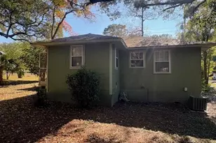 320 Okaloosa Ave, Valparaiso, FL 32580 - Photo 9