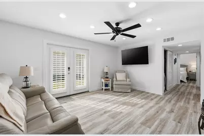 2100 W Beach Drive W #APT A102, Panama City, FL 32401 - Photo 3