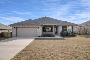 5839 Crestlake Dr, Crestview, FL 32536 - Photo 1