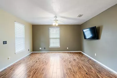 5668 Charter Circle, Gulf Breeze, FL 32563 - Photo 3