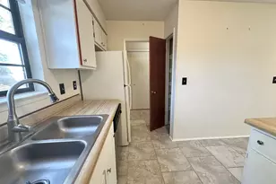 223 Oxford Ct, Mary Esther, FL 32569 - Photo 5