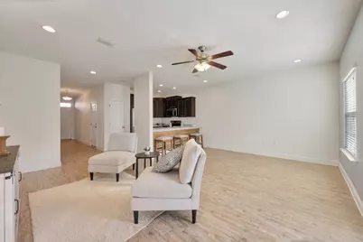 151 E Iron Horse Drive E, Crestview, FL 32539 - Photo 11