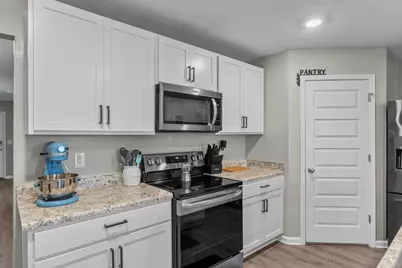 219 Laurel Hill Street, Crestview, FL 32539 - Photo 9