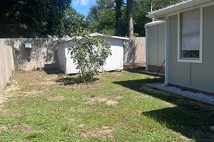 2363 Susan Dr, Crestview, FL 32536 - Photo 13