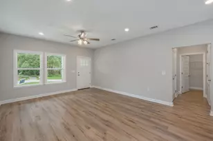 95 Live Oak St, Freeport, FL 32439 - Photo 7