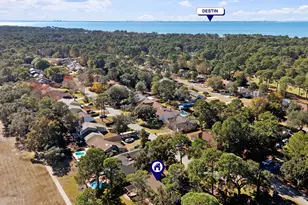1009 E Troon Dr E, Niceville, FL 32578 - Photo 107