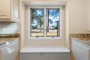 1009 E Troon Dr E, Niceville, FL 32578 - Photo 33