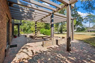 1009 E Troon Dr E, Niceville, FL 32578 - Photo 77