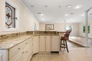 1009 E Troon Dr E, Niceville, FL 32578 - Photo 31