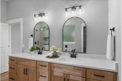 706 N F Street N #B, Pensacola, FL 32501 - Photo 29