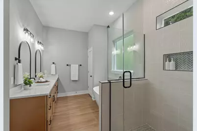 706 N F Street N #B, Pensacola, FL 32501 - Photo 27