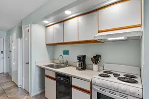 7453 Sunset Harbor Dr, Navarre, FL 32566 - Photo 9