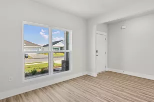 8111 Fox Hunt Dr, Milton, FL 32583 - Photo 11