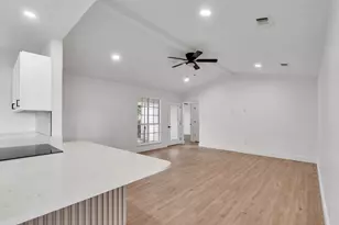 140 Heritage Cir, Panama City Beach, FL 32407 - Photo 3