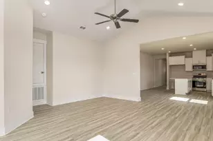 5913 Pelagic Dr, Milton, FL 32583 - Photo 9