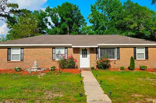 1202 Sunshine Dr, Crestview, FL 32539 - Photo 1