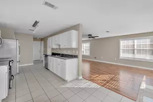 722 Marsh Harbor Dr, Mary Esther, FL 32569 - Photo 17