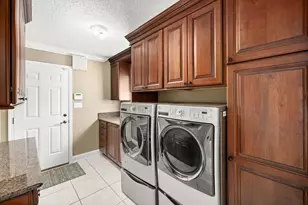 337 Louise Cir, Destin, FL 32541 - Photo 15