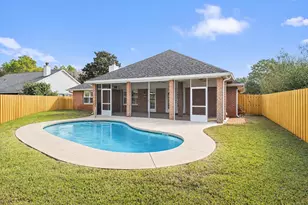 337 Louise Cir, Destin, FL 32541 - Photo 1