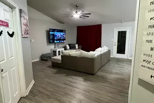 9726 Parker Lake Cir, Navarre, FL 32566 - Photo 17