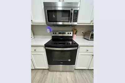 9726 Parker Lake Circle, Navarre, FL 32566 - Photo 7