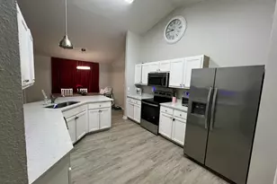 9726 Parker Lake Cir, Navarre, FL 32566 - Photo 5