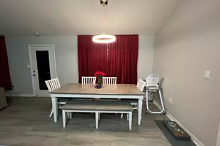 9726 Parker Lake Cir, Navarre, FL 32566 - Photo 11