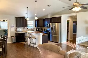 1192 Oakwood Lakes Blvd, Defuniak Springs, FL 32433 - Photo 9