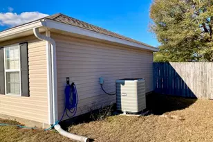 1192 Oakwood Lakes Blvd, Defuniak Springs, FL 32433 - Photo 5