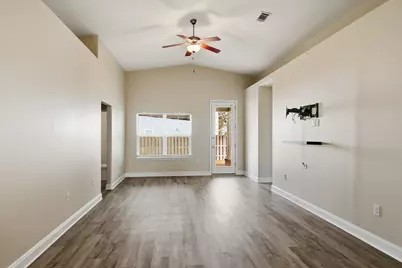 697 Marquis Way, Freeport, FL 32439 - Photo 5