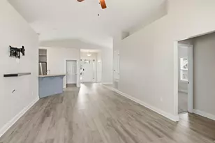 697 Marquis Wy, Freeport, FL 32439 - Photo 7