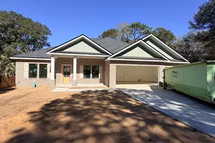 324 Hillcrest Ave, Valparaiso, FL 32580 - Photo 1