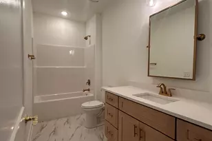 324 Hillcrest Ave, Valparaiso, FL 32580 - Photo 11