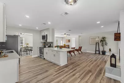 6059 Blueberry Lane, Crestview, FL 32536 - Photo 9