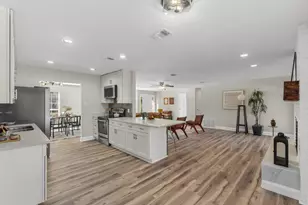 6059 Blueberry Ln, Crestview, FL 32536 - Photo 9