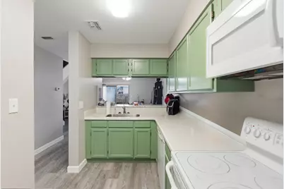 204 SE 4th Street SE #UNIT B4, Fort Walton Beach, FL 32548 - Photo 5