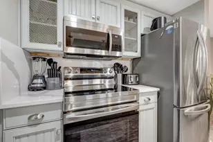 9100 Baytowne Wharf Blvd, Miramar Beach, FL 32550 - Photo 11