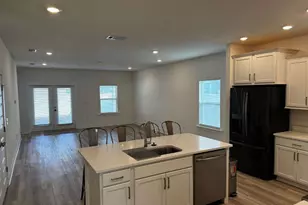 157 Blooming Cv, Crestview, FL 32539 - Photo 5