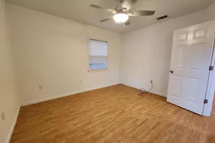 321 NW Hollywood Blvd NW, Fort Walton Beach, FL 32548 - Photo 11