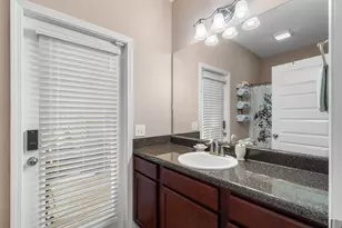 2548 Bluewater Dr, Navarre, FL 32566 - Photo 21