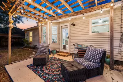 7867 Pleasant Oak Avenue, Navarre, FL 32566 - Photo 19