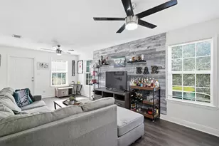 327 John King Rd, Crestview, FL 32539 - Photo 1