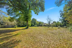 327 John King Rd, Crestview, FL 32539 - Photo 27