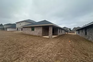 187 Ridgeway Cir, Crestview, FL 32536 - Photo 3