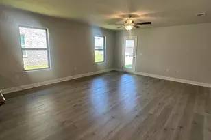 183 Ridgeway Cir, Crestview, FL 32536 - Photo 9