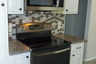 303 NW Linda Ln NW, Fort Walton Beach, FL 32548 - Photo 5